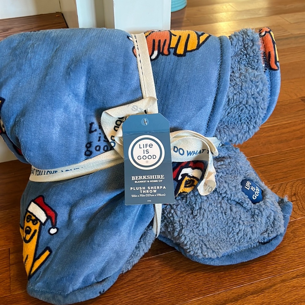 Life is Good Plush Fleece Sherpa Throw